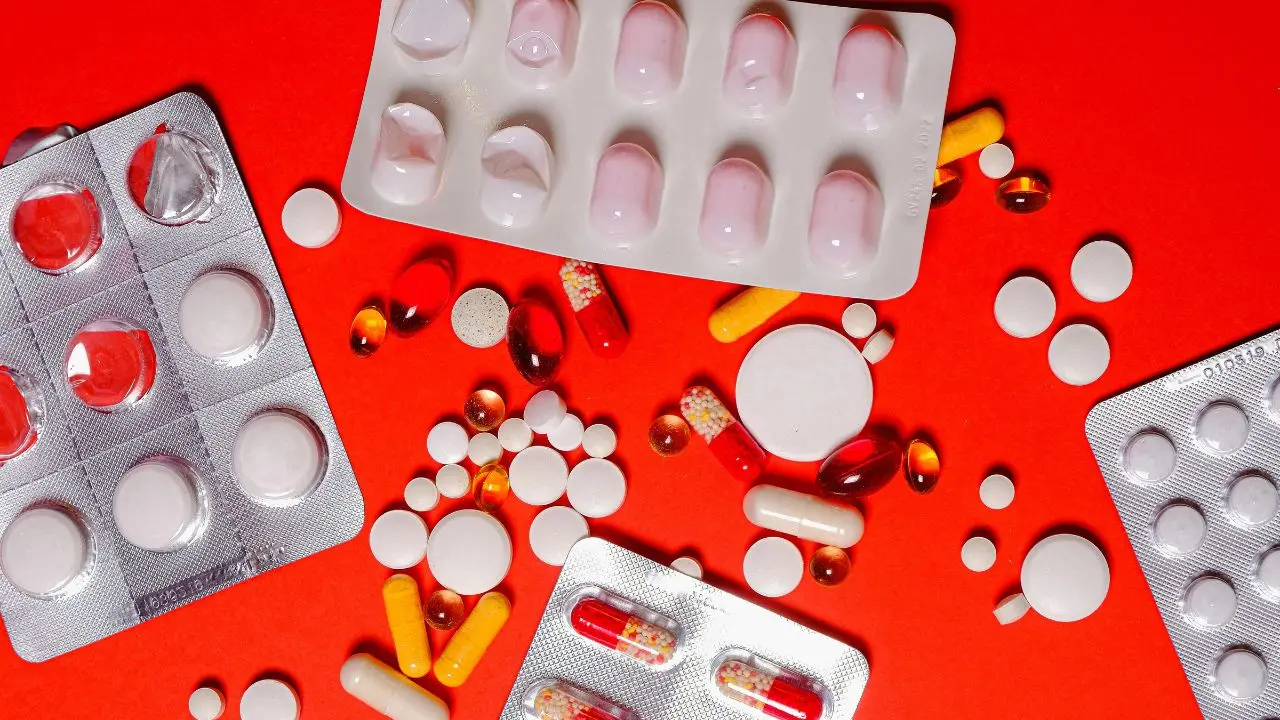 Emiten alerta por riesgo de "retos” de redes con medicamentos: esto dicen Minsalud, Invima e INS